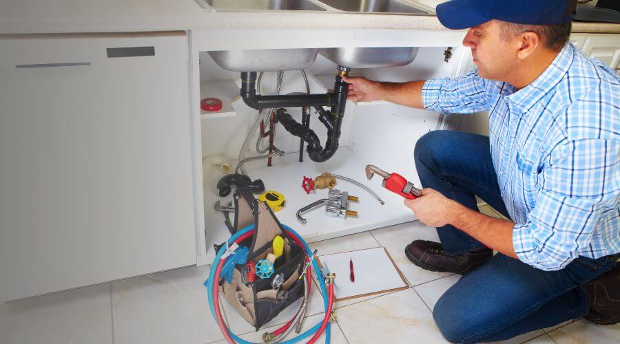 Expert burst pipe repair services in Mousie, KY